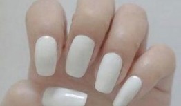 爆料如何做美甲视频教程,跟随教程轻松打造时尚美甲